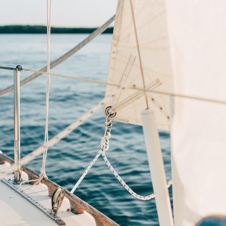 Team-building yacht event
